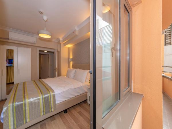 Feri Suites : photo 6 de la chambre suite avec balcon