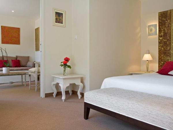 Le Cottage - Hotel & Spa : photo 3 de la chambre suite familiale avec terrasse (2 adultes + 2 enfants) - accès spa inclus