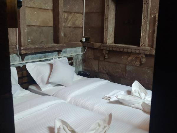 The Thikana Heritage : photo 9 de la chambre chambre standard lit queen-size