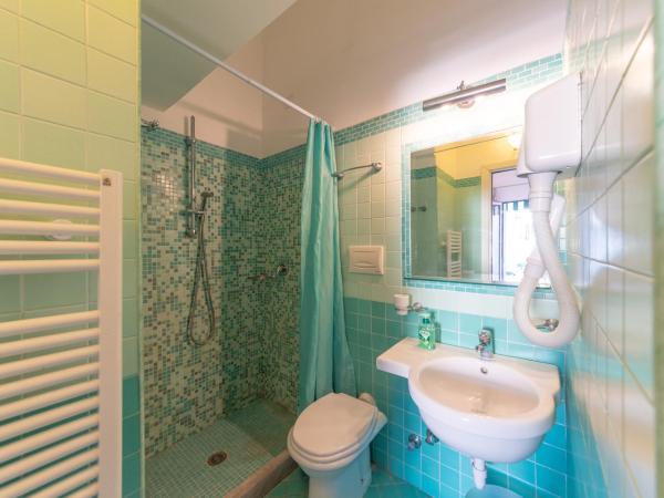 Hotel Europa : photo 4 de la chambre chambre double standard