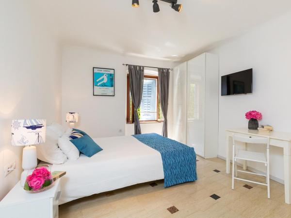 Valamar Riviera Hotel & Residence : photo 3 de la chambre apartment for 4+1 old town view - old town suites & rooms