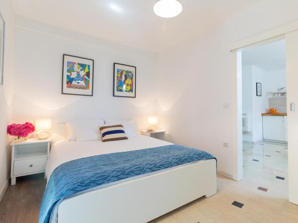 Valamar Riviera Hotel & Residence : photo 1 de la chambre apartment for 4+1 old town view - old town suites & rooms