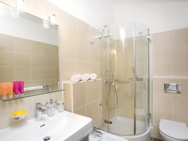 Valamar Riviera Hotel & Residence : photo 9 de la chambre superior apartment for 2+2 old town view 