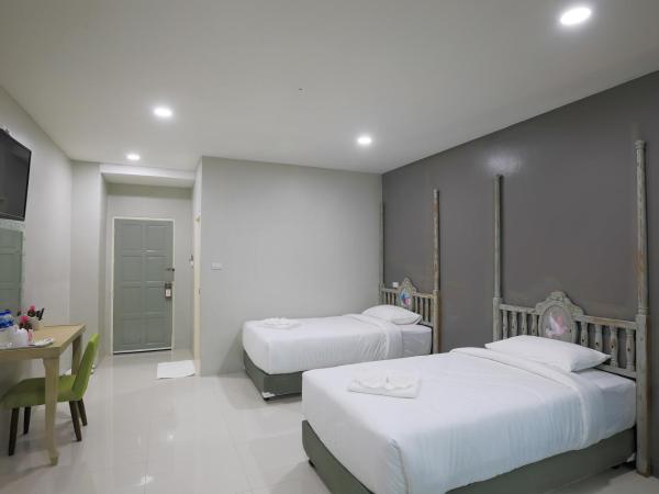 Phuket Nonnita Boutique Resort - SHA Plus : photo 4 de la chambre chambre lits jumeaux deluxe