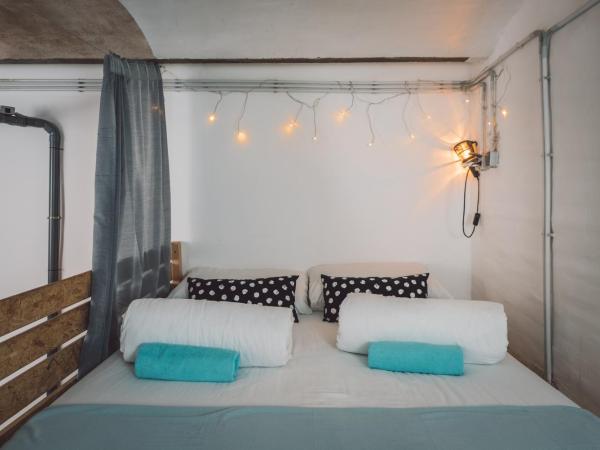 Stay Swanky Hostel : photo 3 de la chambre studio triple standard