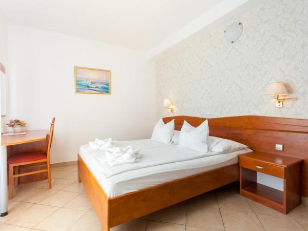 Hotel Adria : photo 6 de la chambre chambre double avec balcon - vue sur mer