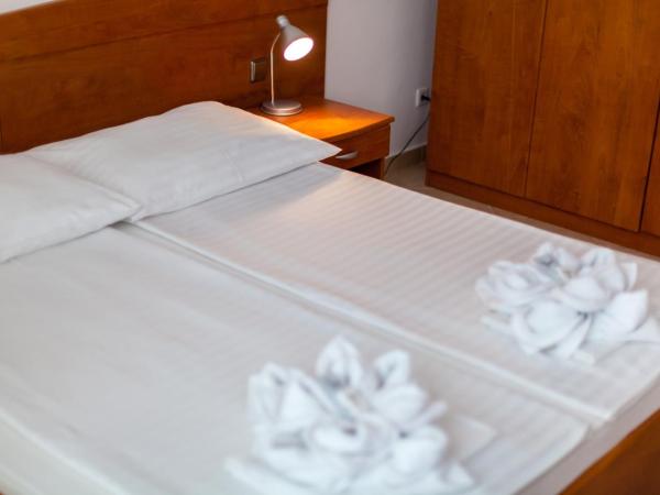 Hotel Adria : photo 5 de la chambre chambre double ou lits jumeaux