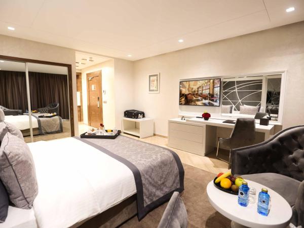 Suite Hotel Casa Diamond : photo 9 de la chambre suite privilège standard avec balcon