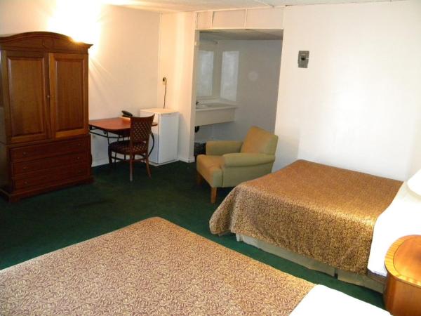 Fairway Inn by the Falls : photo 4 de la chambre chambre double standard avec 2 lits doubles