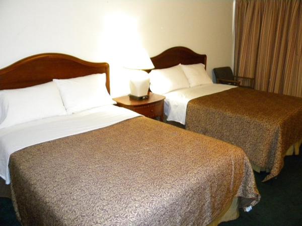 Fairway Inn by the Falls : photo 3 de la chambre chambre double standard avec 2 lits doubles