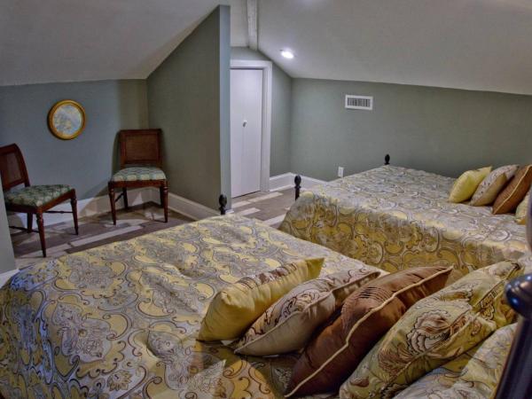 Beautiful 6 Bed, 5 Bath Historic Savannah Home : photo 5 de la chambre maison 5 chambres