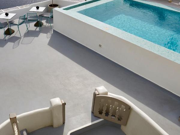 Filotera Suites : photo 2 de la chambre suite troglodyte avec jacuzzi extérieur chauffé privé