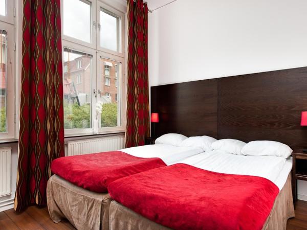 Hotel Jämteborg : photo 3 de la chambre twin room across the street with private bathroom