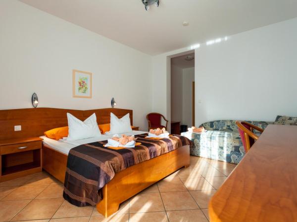 Guesthouse Villa Adria : photo 5 de la chambre chambre triple