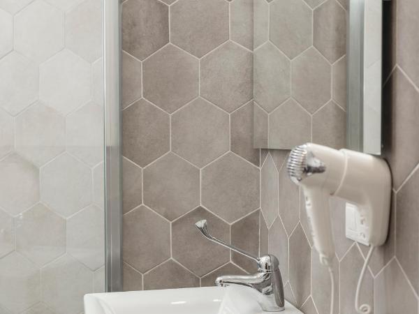 Fladi House Catania : photo 9 de la chambre chambre triple supérieure