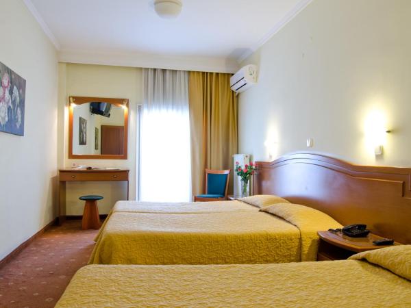 Vergina Hotel : photo 6 de la chambre chambre triple