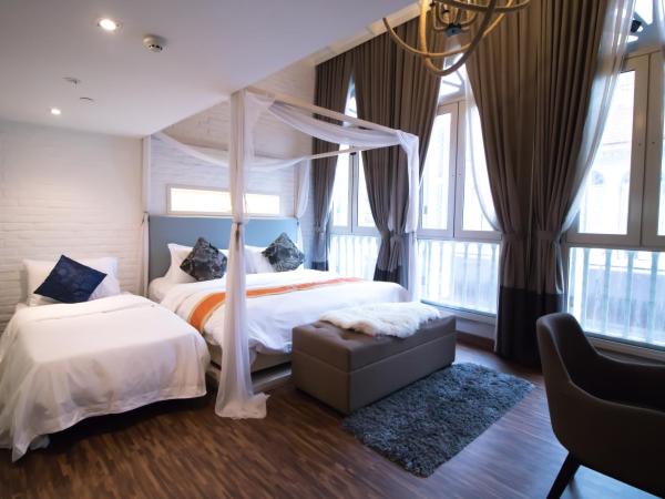 Hotel NuVe Heritage : photo 5 de la chambre suite explorateur (lit d'appoint)