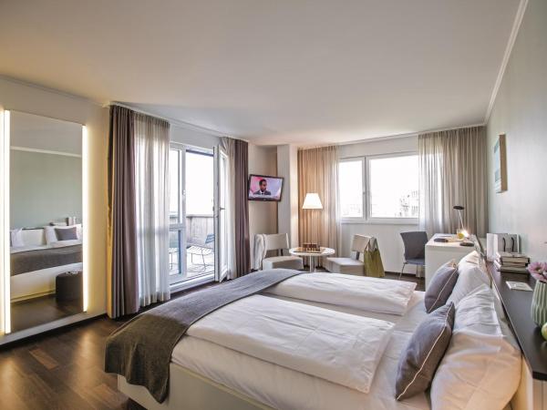 THE FLAG Zürich : photo 2 de la chambre executive double room (180cm bed width)