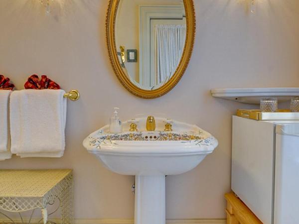 Amethyst Inn : photo 2 de la chambre suite deluxe avec lit king-size