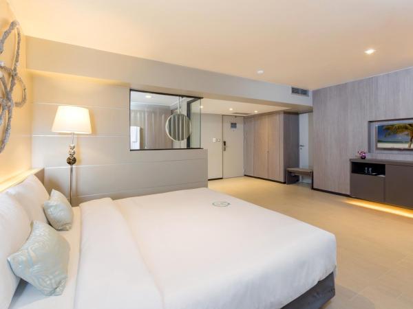 Pearl Hotel Phuket : photo 3 de la chambre suite junior