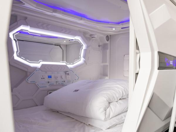 Pod Inn : photo 6 de la chambre deluxe capsule bed - single