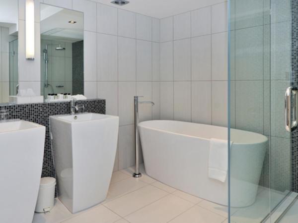 Black Swan Lakeside Boutique Hotel : photo 5 de la chambre swan king