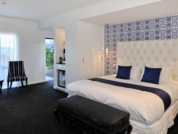 Black Swan Lakeside Boutique Hotel : photo 4 de la chambre swan king