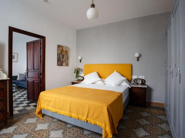 Suites Machado : photo 2 de la chambre suite avec terrasse 