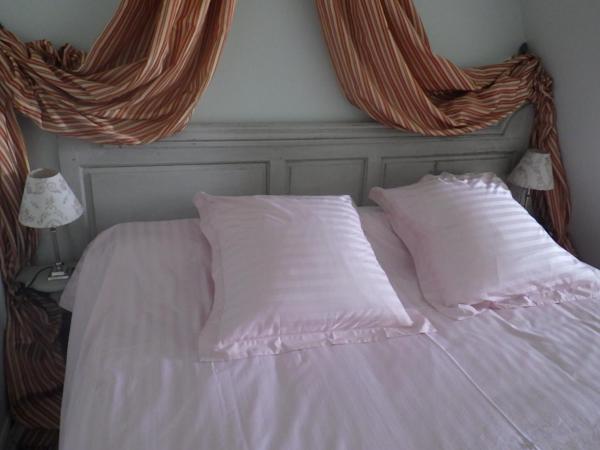 castel de la comtesse : photo 5 de la chambre chambre deluxe