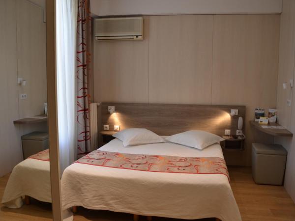 Hotel Le Revest : photo 5 de la chambre chambre double supérieure