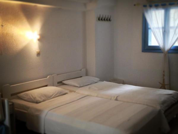 Sigma Studios on The Beach : photo 3 de la chambre special offer - semi basement studio (3 guests)