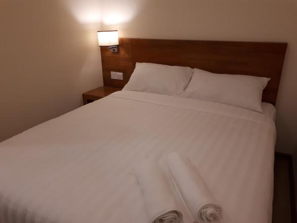 Hotin Inn : photo 1 de la chambre chambre lit queen-size standard (aucune fenêtre)