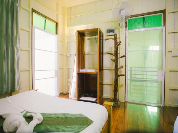 SuanTung Coffee & Guesthouse : photo 2 de la chambre chambre familiale supérieure