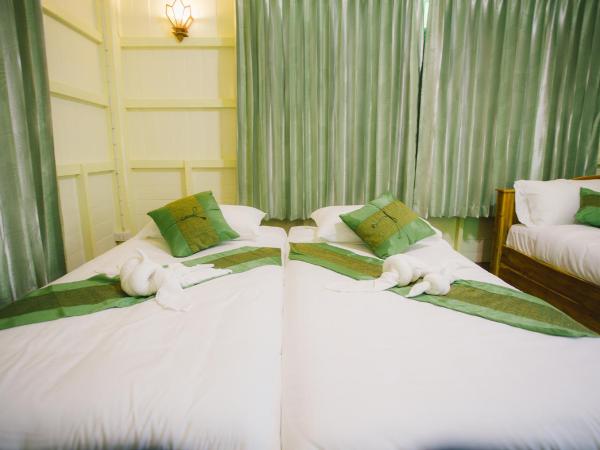 SuanTung Coffee & Guesthouse : photo 7 de la chambre chambre familiale supérieure