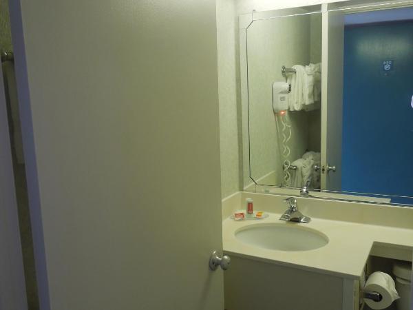 Ocean27 Hotel : photo 1 de la chambre two double beds - ocean front - private balcony 
