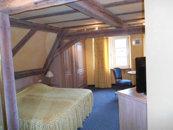 Hotel Saint-Martin : photo 1 de la chambre chambre familiale