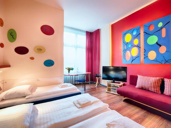 Art Hotel Charlottenburger Hof Berlin : photo 2 de la chambre chambre familiale