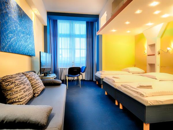 Art Hotel Charlottenburger Hof Berlin : photo 1 de la chambre chambre familiale