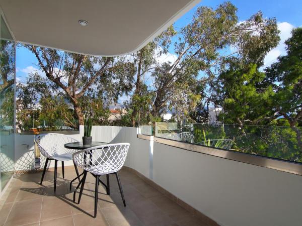 Maison 66, Riviera Hotels : photo 9 de la chambre queen suite with balcony & side sea view