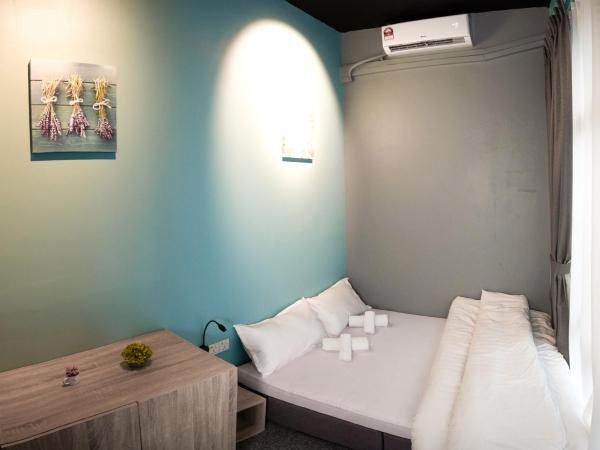 Vibrant Hostel : photo 2 de la chambre chambre standard lit queen-size