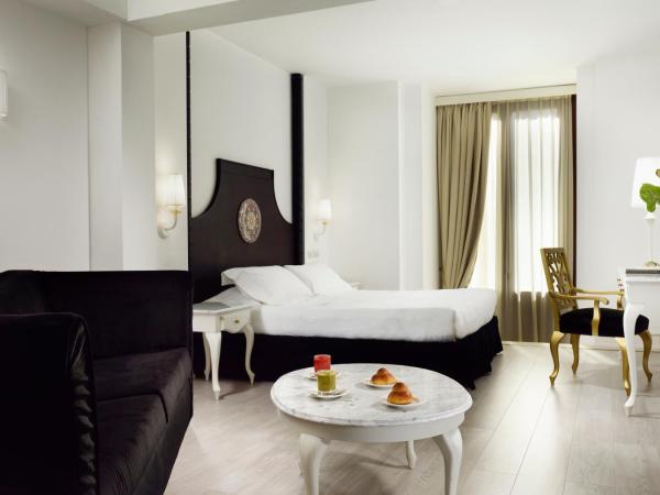 Palace Catania | UNA Esperienze : photo 2 de la chambre chambre double premium avec canapé-lit