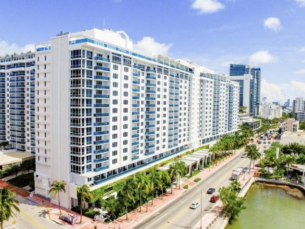 1 Hotel & Homes Miami Beach Oceanfront Residence Suites By Joe Semary : photo 3 de la chambre suite supérieure lit king-size