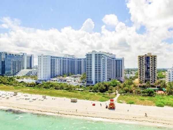 1 Hotel & Homes Miami Beach Oceanfront Residence Suites By Joe Semary : photo 3 de la chambre appartement supérieur