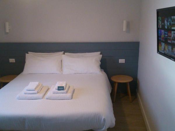 aquarium rooms : photo 2 de la chambre chambre double - vue sur mer