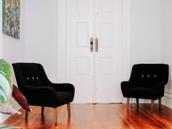 Dona Emília Guest House & Studio Apartment Building : photo 9 de la chambre maison 6 chambres