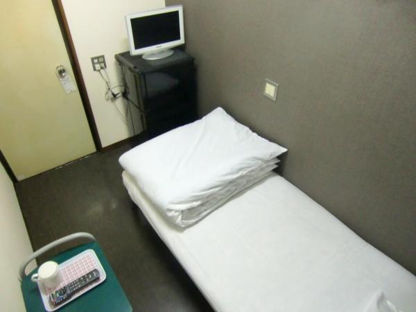 Economy Hotel Hoteiya : photo 1 de la chambre chambre simple standard avec salle de bains commune