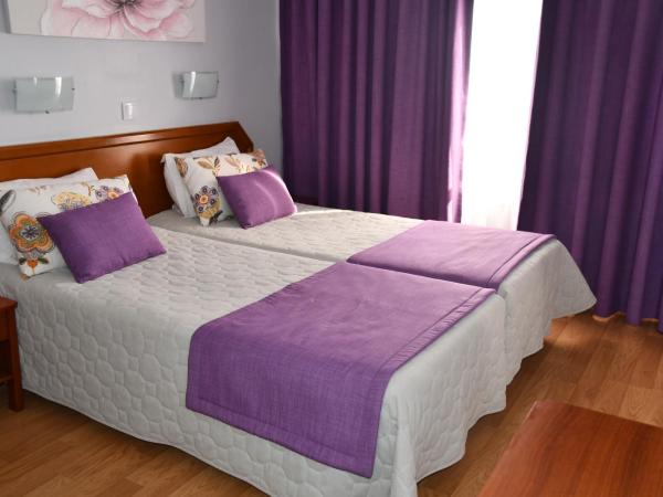Hotel Anjos : photo 4 de la chambre chambre double