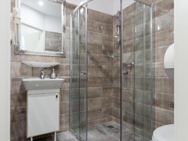 SB Panzió : photo 6 de la chambre chambre triple deluxe