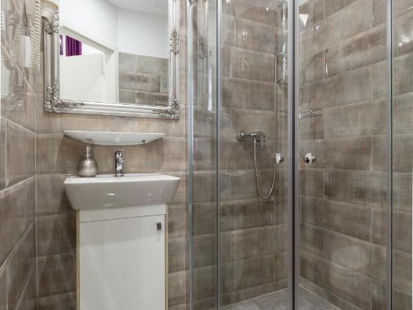 SB Panzió : photo 4 de la chambre chambre triple deluxe