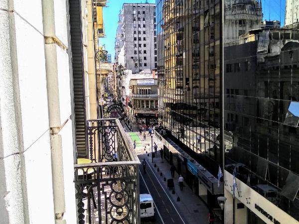 IDEAL SOCIAL Hostel : photo 5 de la chambre chambre quadruple avec balcon